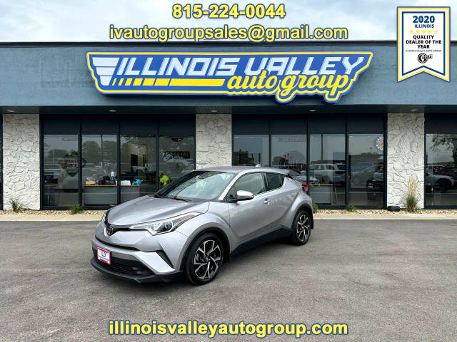 2019 Toyota C-HR XLE FWD photo