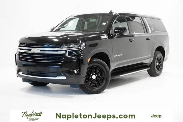 2022 Chevrolet Suburban LT 4WD photo