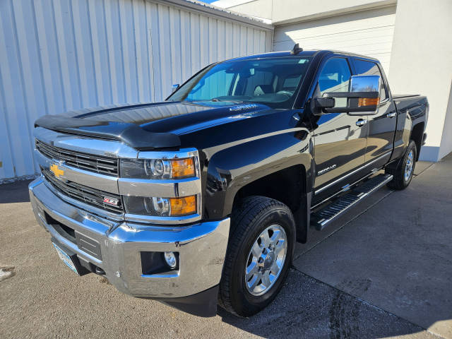 2015 Chevrolet Silverado 3500HD LTZ 4WD photo