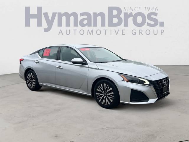 2023 Nissan Altima 2.5 SV FWD photo