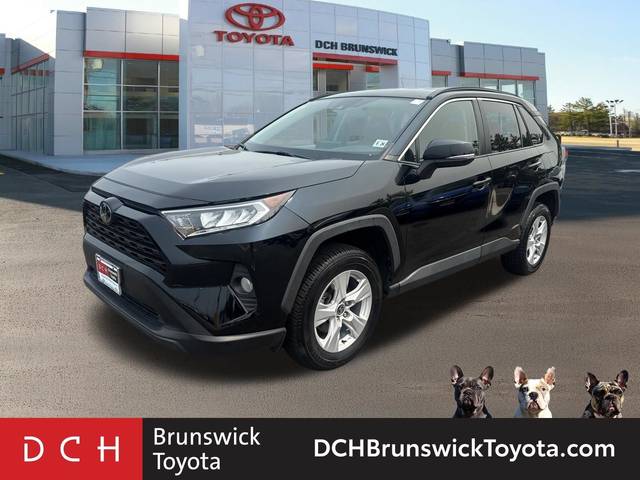 2021 Toyota RAV4 XLE AWD photo