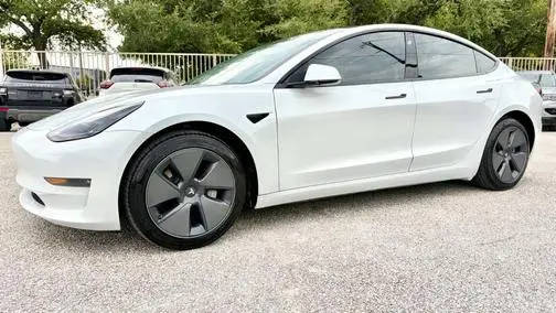 2022 Tesla Model 3 Long Range AWD photo