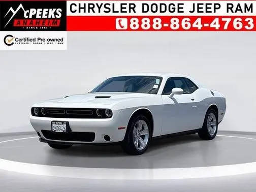 2023 Dodge Challenger SXT RWD photo