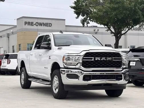 2022 Ram 2500 Big Horn 4WD photo
