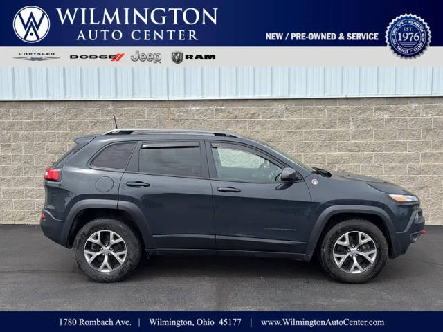 2016 Jeep Cherokee Trailhawk 4WD photo