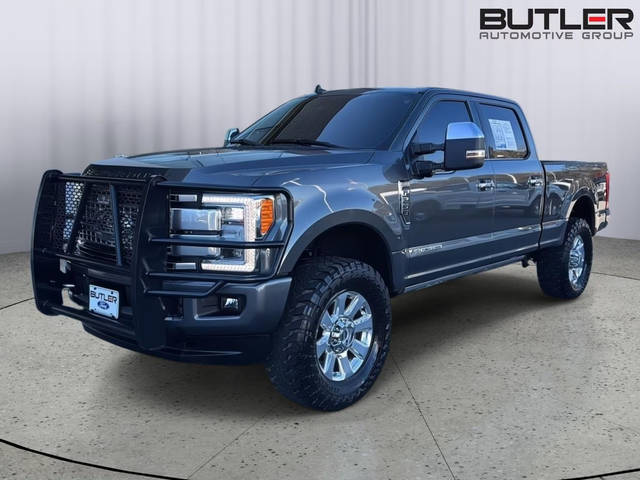 2019 Ford F-250 Super Duty Platinum 4WD photo