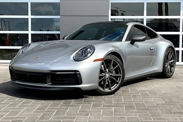 2023 Porsche 911 Carrera T RWD photo