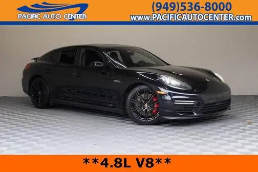 2015 Porsche Panamera GTS AWD photo