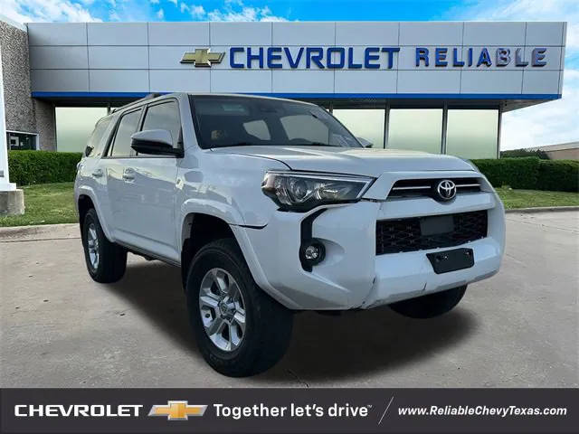 2021 Toyota 4Runner SR5 RWD photo