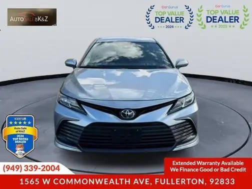 2021 Toyota Camry LE FWD photo