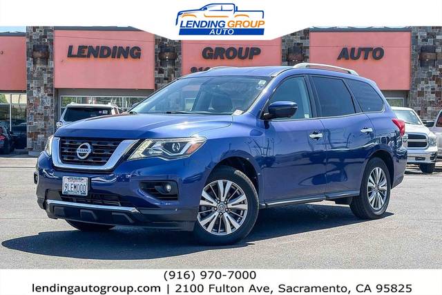 2019 Nissan Pathfinder SL FWD photo