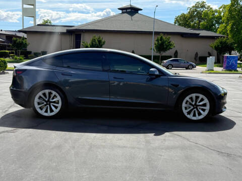 2022 Tesla Model 3  RWD photo