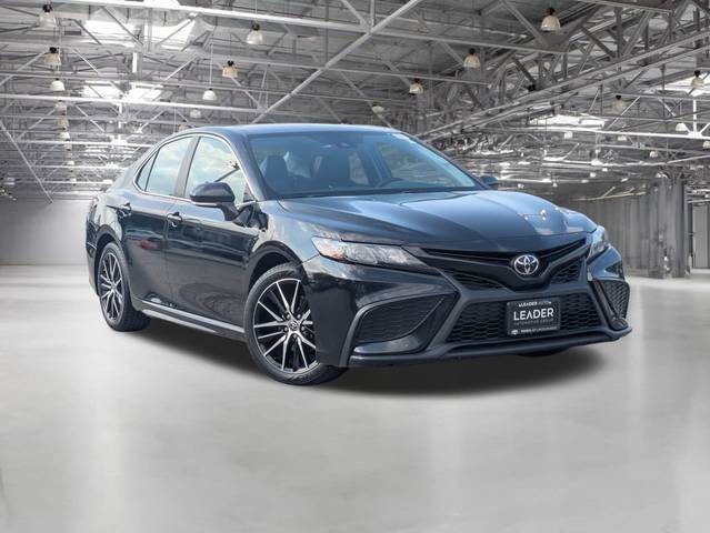 2022 Toyota Camry SE FWD photo
