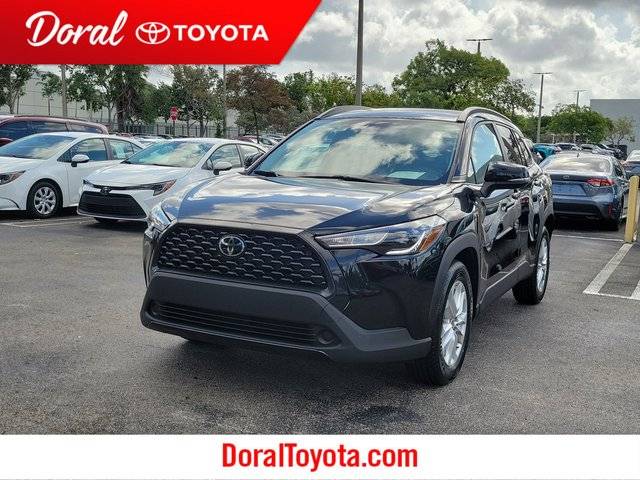 2023 Toyota Corolla Cross LE FWD photo