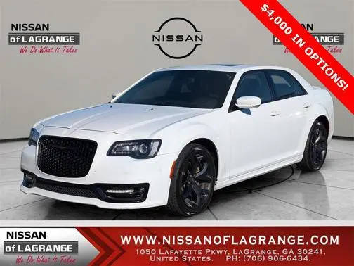 2022 Chrysler 300 300S RWD photo