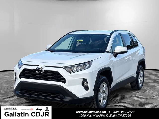 2021 Toyota RAV4 XLE FWD photo