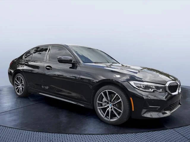2022 BMW 3 Series 330i RWD photo