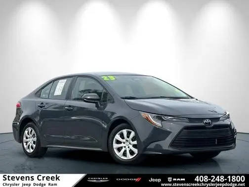 2023 Toyota Corolla LE FWD photo