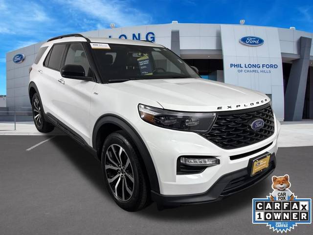 2023 Ford Explorer ST-Line 4WD photo