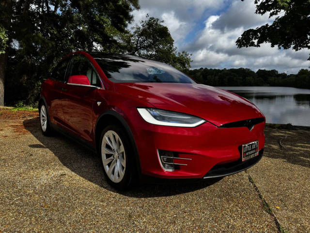 2016 Tesla Model X 90D AWD photo
