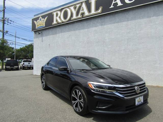 2021 Volkswagen Passat 2.0T SE FWD photo