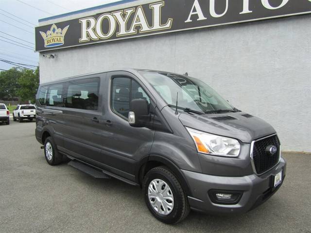 2021 Ford Transit Passenger Wagon XLT RWD photo