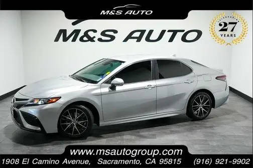2023 Toyota Camry SE FWD photo