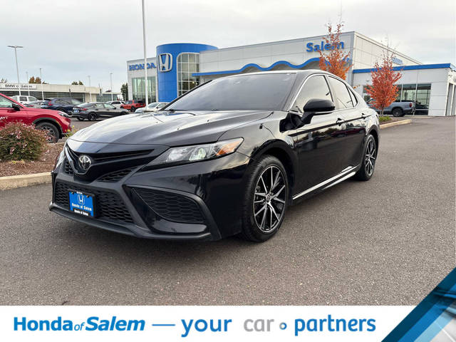 2023 Toyota Camry SE FWD photo