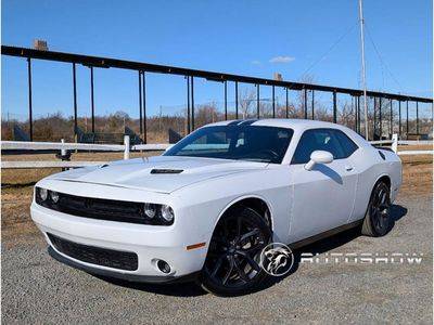 2022 Dodge Challenger SXT RWD photo