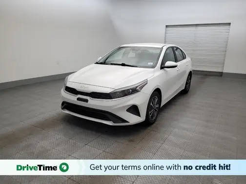 2023 Kia Forte LXS FWD photo