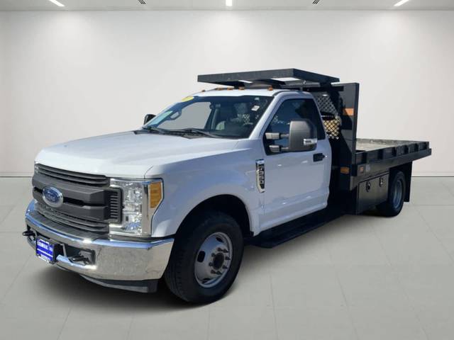 2017 Ford F-350 Super Duty XL RWD photo