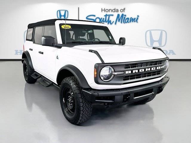 2023 Ford Bronco 4 Door Black Diamond 4WD photo