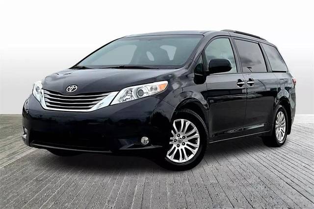 2016 Toyota Sienna XLE Premium FWD photo