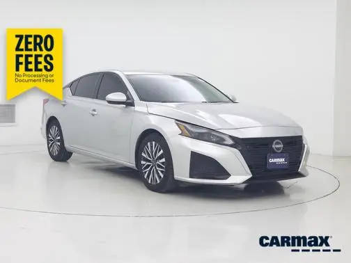 2023 Nissan Altima 2.5 SV FWD photo