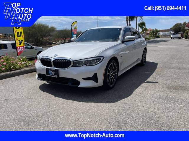 2022 BMW 3 Series 330e RWD photo