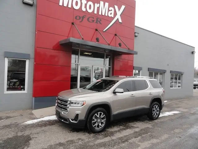 2023 GMC Acadia SLT AWD photo