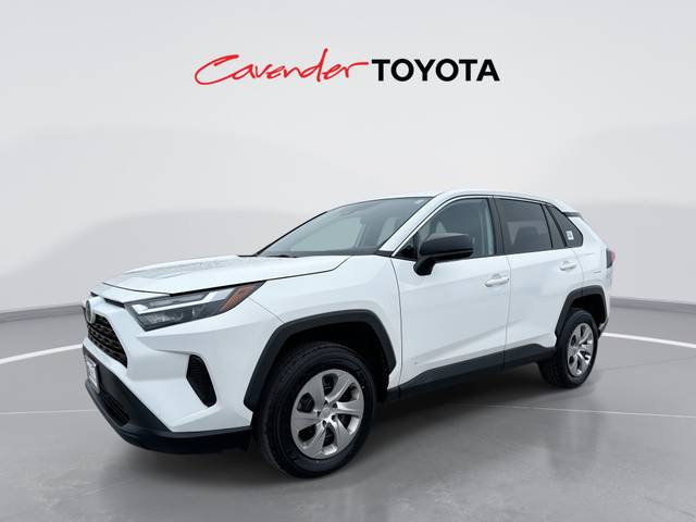 2023 Toyota RAV4 LE FWD photo