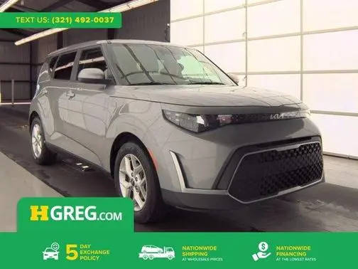 2023 Kia Soul LX FWD photo