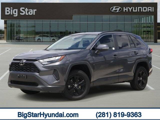 2022 Toyota RAV4 XLE AWD photo