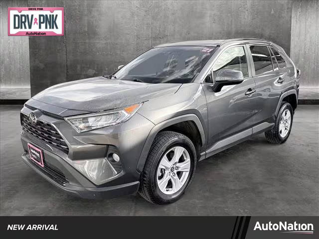 2021 Toyota RAV4 XLE AWD photo