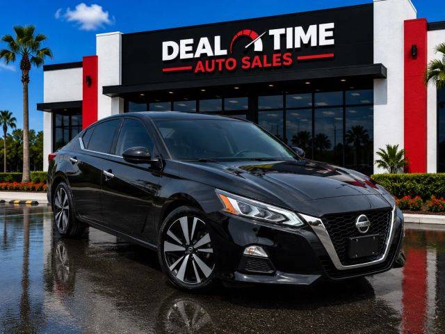 2022 Nissan Altima 2.5 SV FWD photo