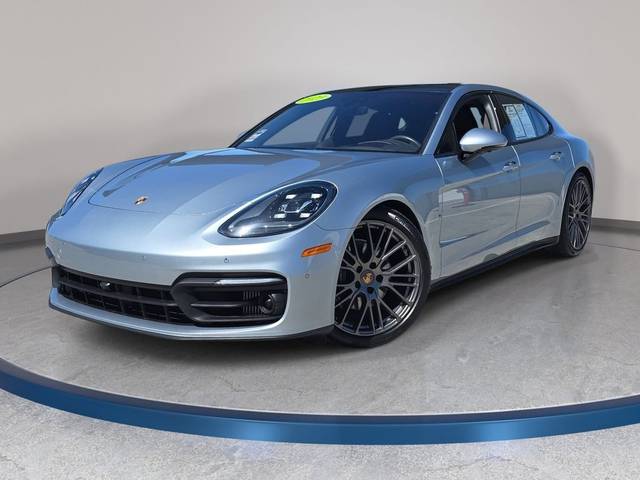 2023 Porsche Panamera Platinum Edition RWD photo