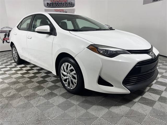 2017 Toyota Corolla SE FWD photo