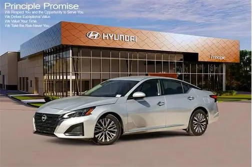 2023 Nissan Altima 2.5 SV FWD photo