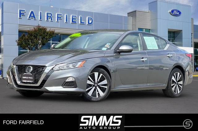 2022 Nissan Altima 2.5 SV FWD photo