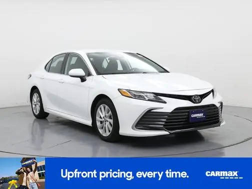 2023 Toyota Camry LE FWD photo