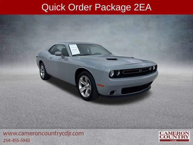 2021 Dodge Challenger SXT RWD photo