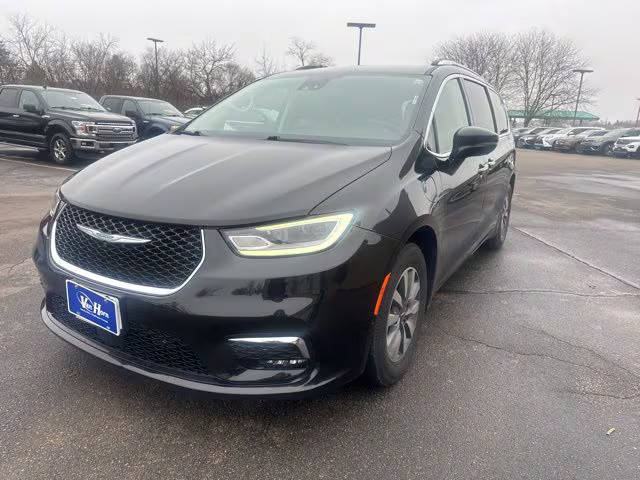 2021 Chrysler Pacifica Minivan Hybrid Touring L FWD photo
