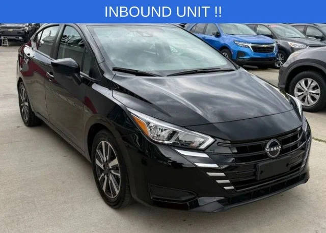 2023 Nissan Versa SV FWD photo