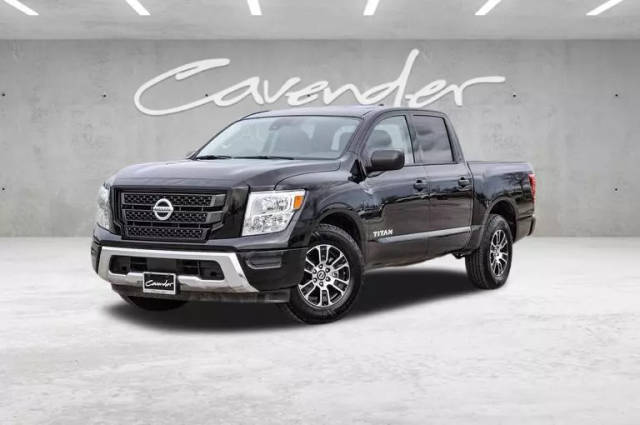 2022 Nissan Titan SV RWD photo